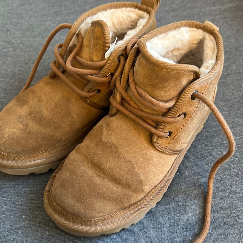 UG short boots